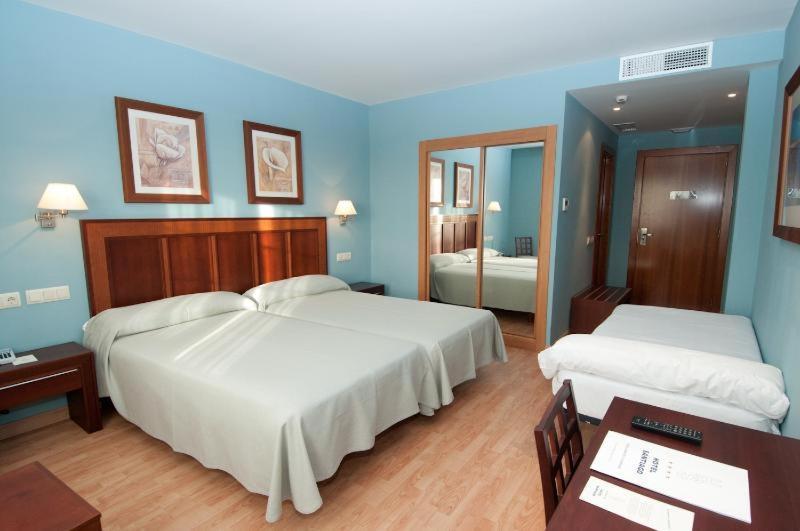 Hotel Santiago León Habitación foto